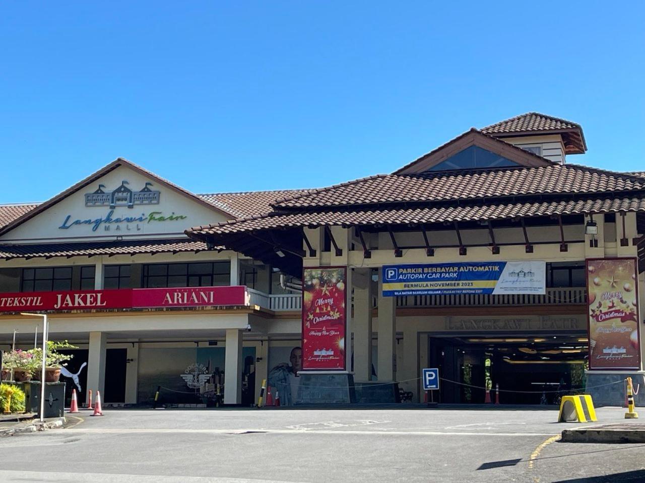 Langkawi Seaview Hotel Kuah Exterior photo